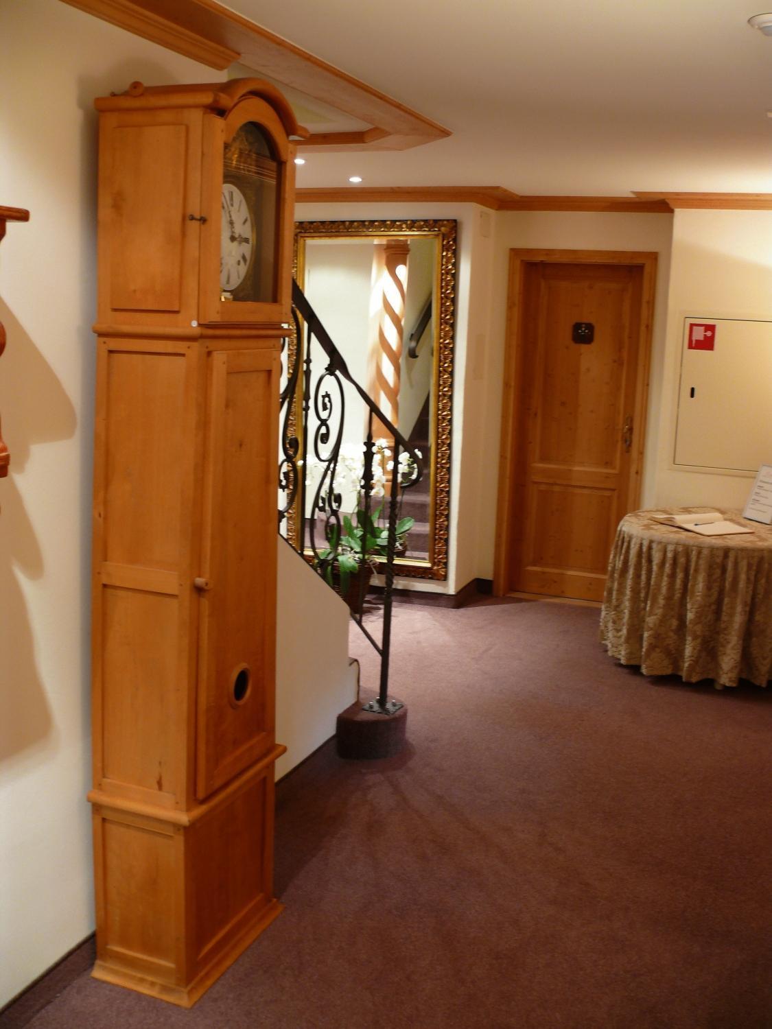 Sonnegg Hotel Zweisimmen Exterior foto