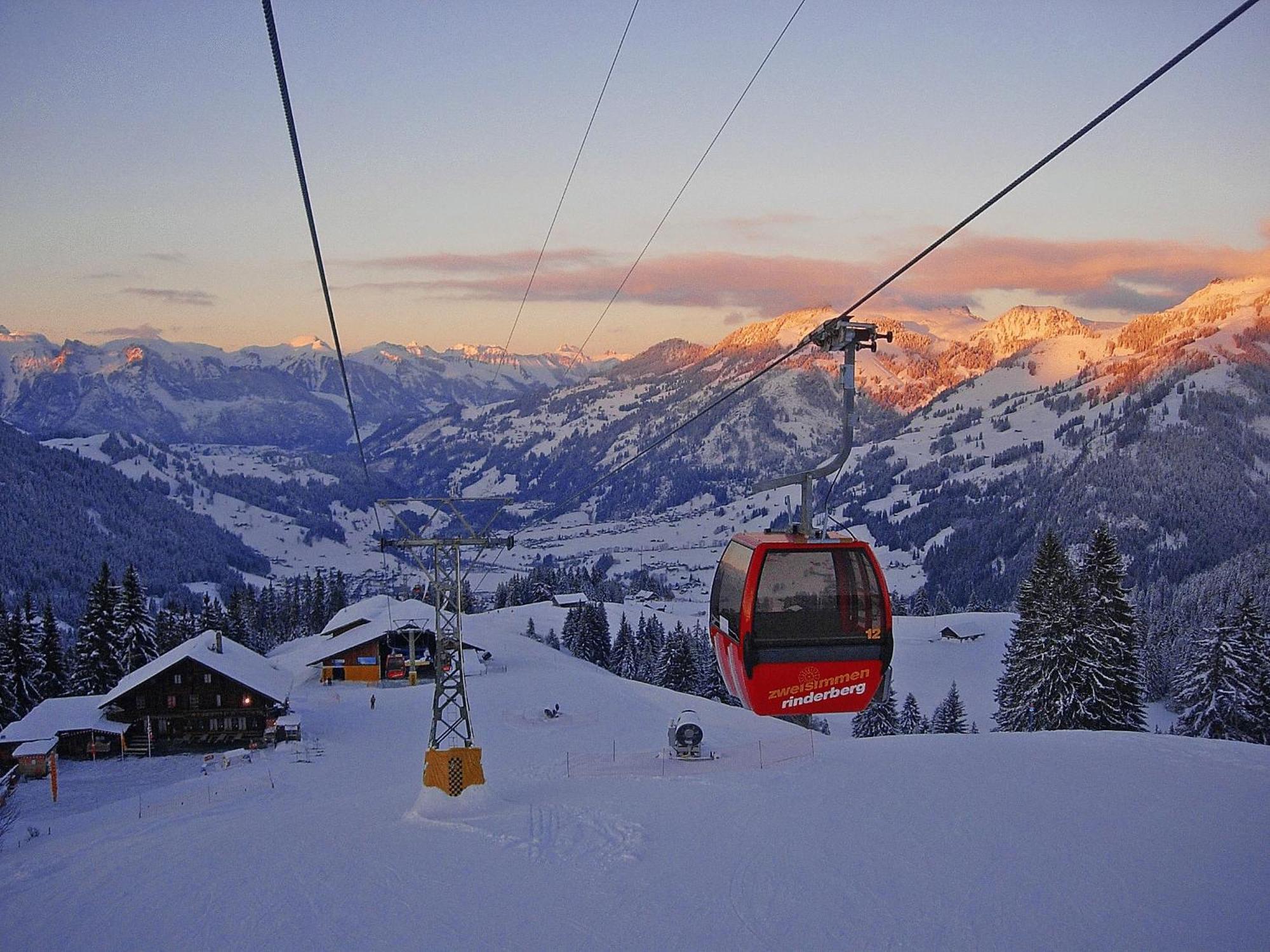 Sonnegg Hotel Zweisimmen Exterior foto